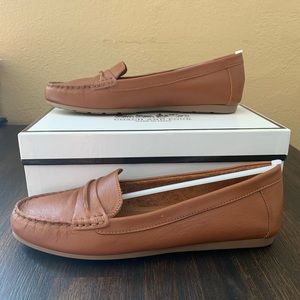 Coach and Four Loafers, 9.5
